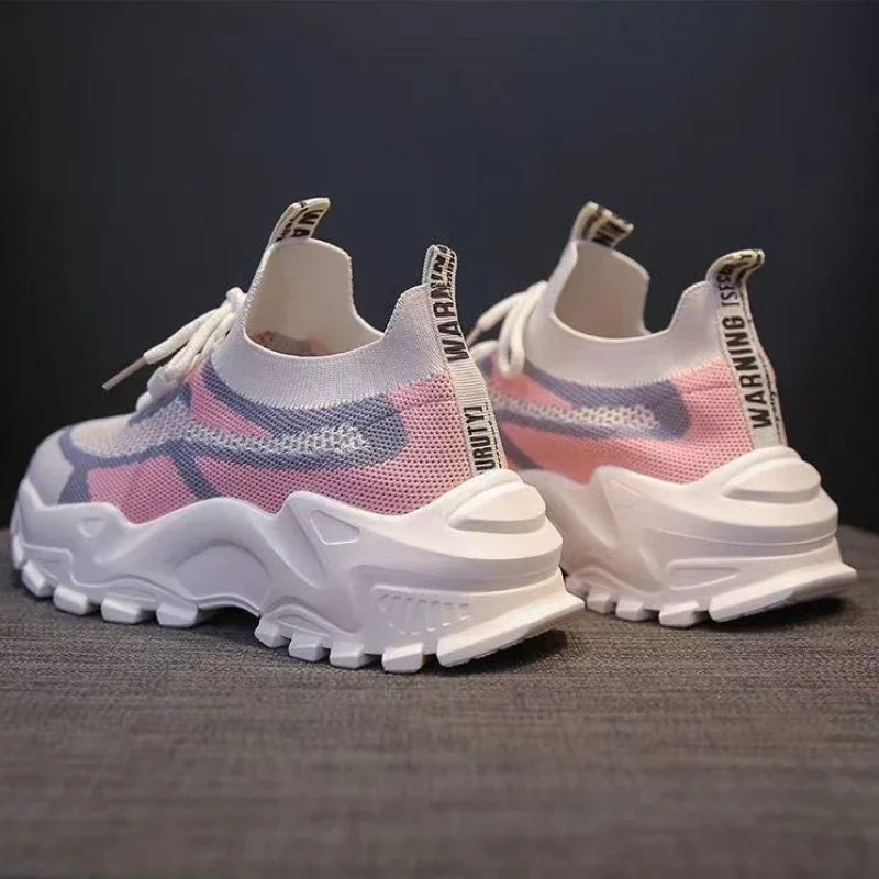 Tênis de corrida feminino com cadarço, leve, casual, para atividades ao ar livre, com sola macia.