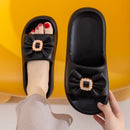 Chinelo feminino  versátil, moderno e charmoso com laço, perfeito para usar em casa ou na praia